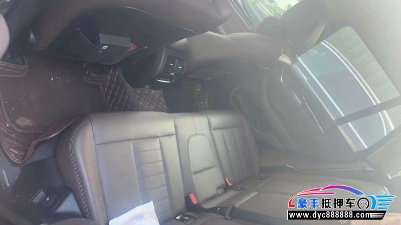 19年宝马X3轿车抵押车出售