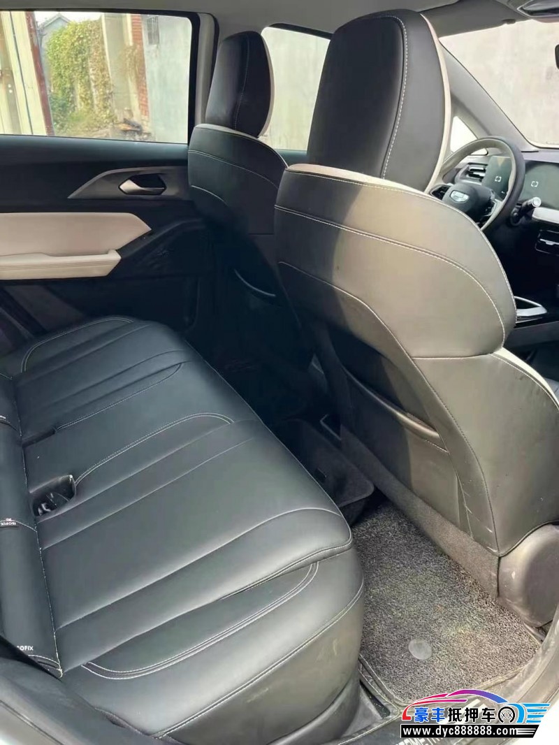 23年吉利几何轿车抵押车出售