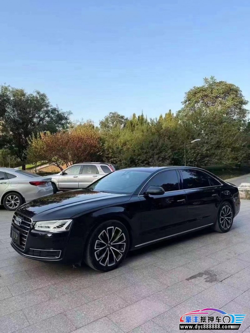 17年奥迪A8轿车抵押车出售