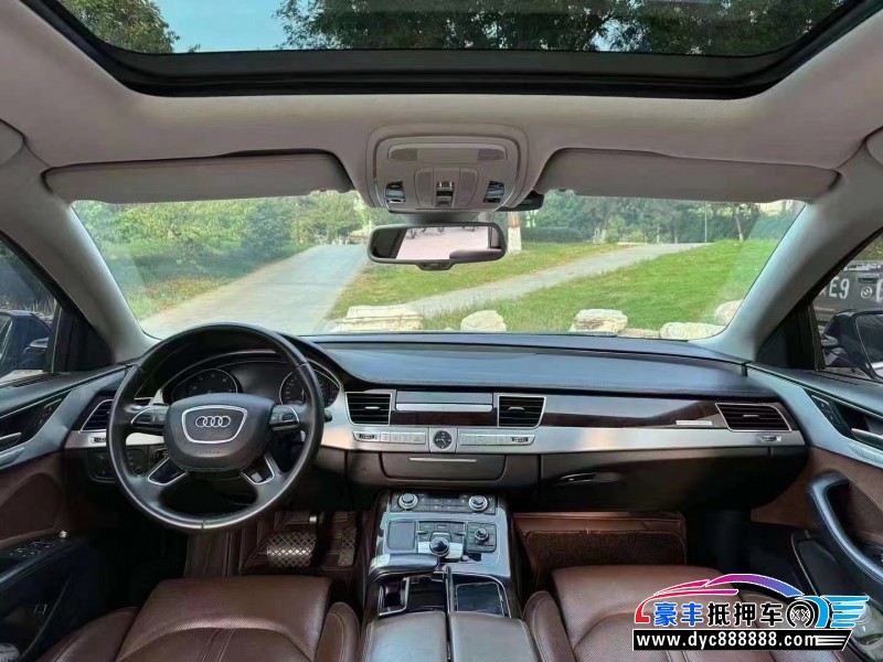 17年奥迪A8轿车抵押车出售
