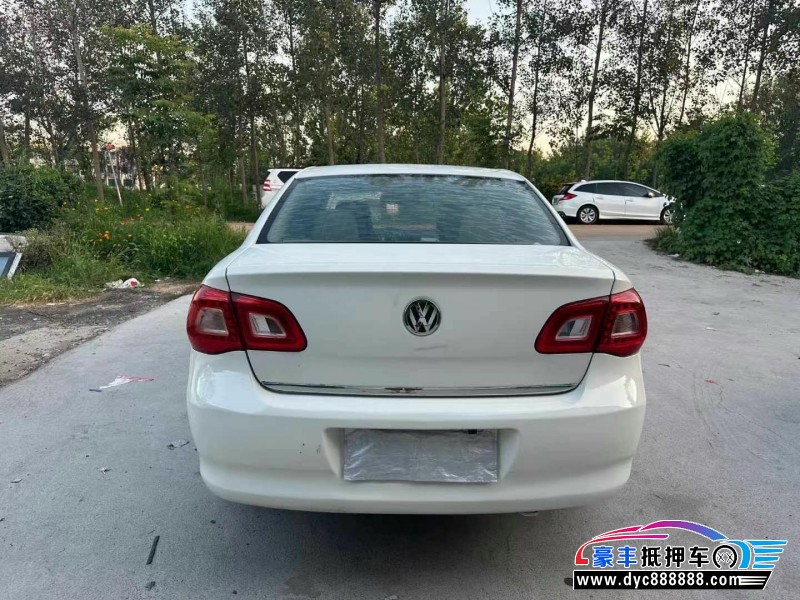 11年大众宝来轿车抵押车出售