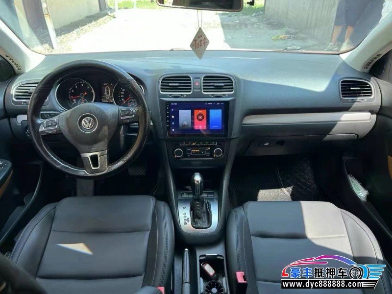 13年大众高尔夫轿车抵押车出售