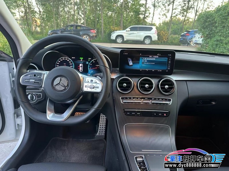 21年奔驰GLC轿车抵押车出售