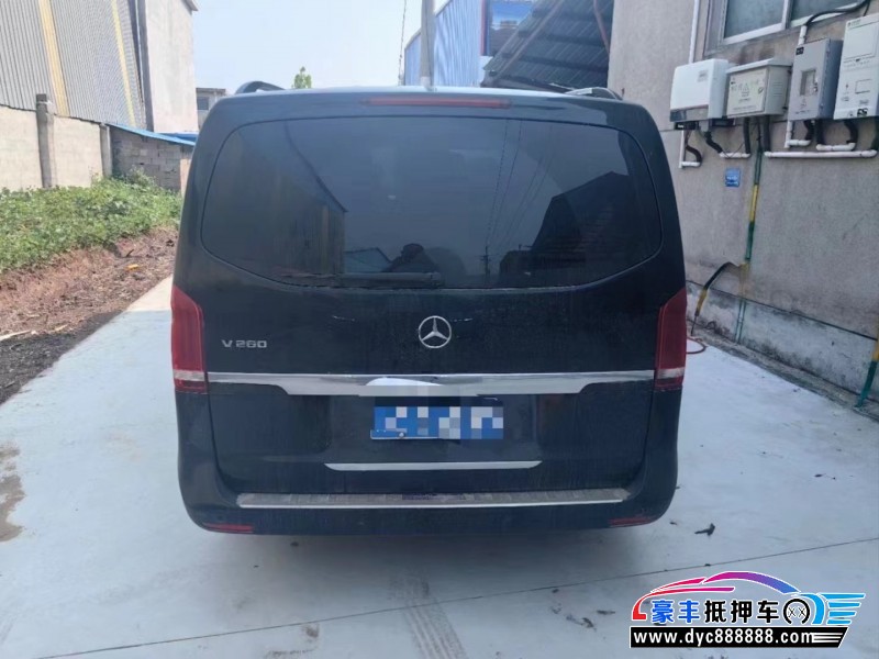 18年奔驰V轿车抵押车出售