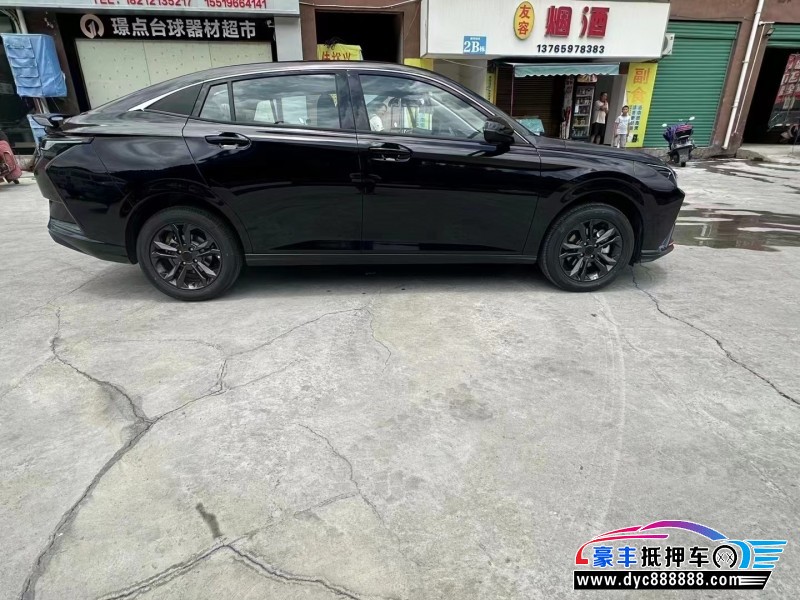 24年东风风神奕炫轿车抵押车出售