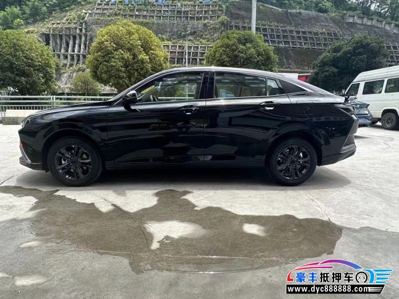 24年东风风神奕炫轿车抵押车出售