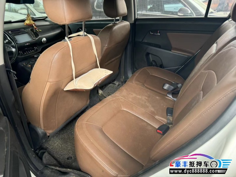 15年起亚智跑轿车抵押车出售