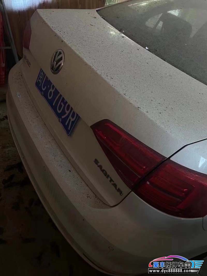 16年大众速腾轿车抵押车出售