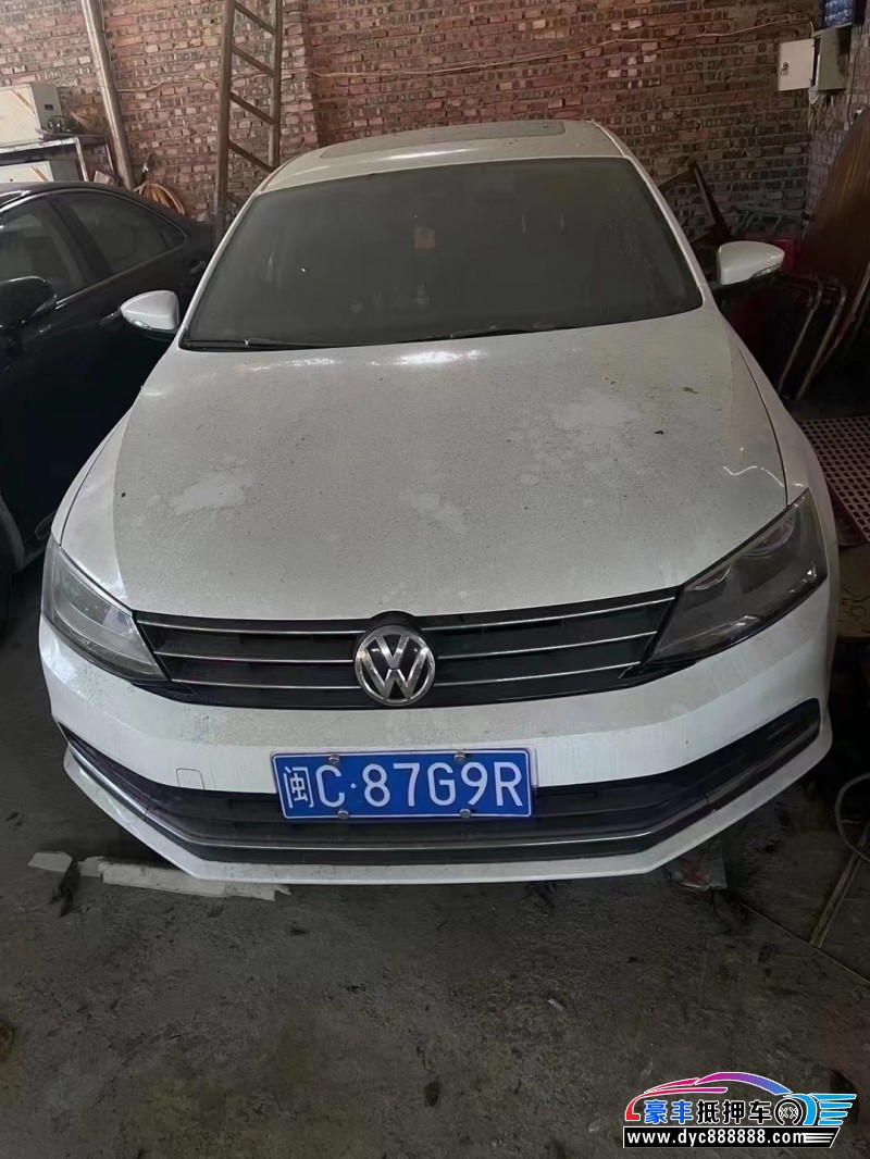 16年大众速腾轿车抵押车出售