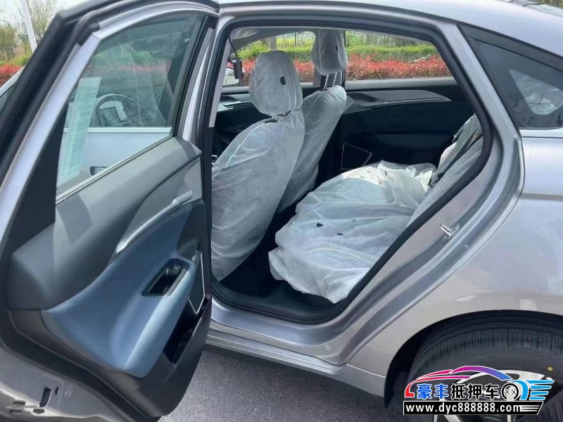 24年吉利几何轿车抵押车出售