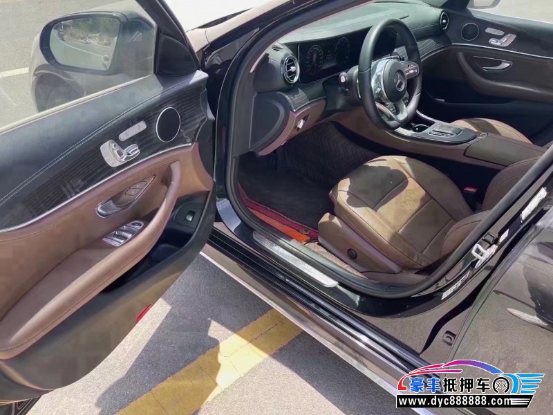 19年奔驰E轿车抵押车出售