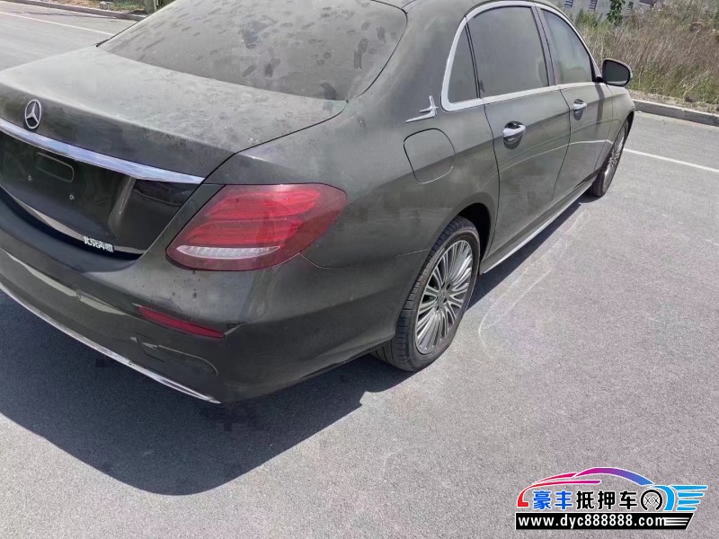 19年奔驰E轿车抵押车出售