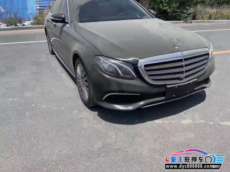 19年奔驰E轿车抵押车出售