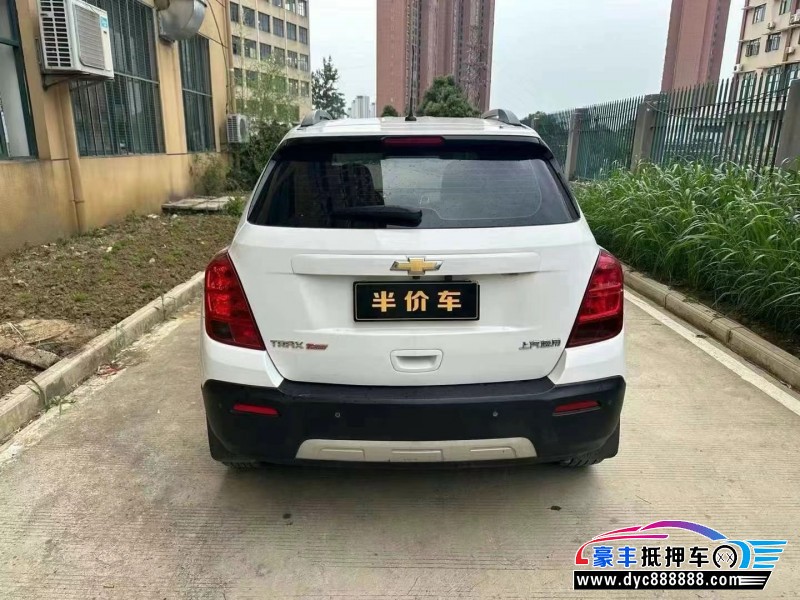 16年雪佛兰创酷轿车抵押车出售