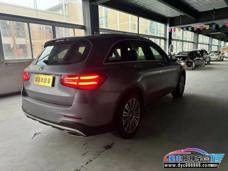 17年奔驰GLC轿车抵押车出售