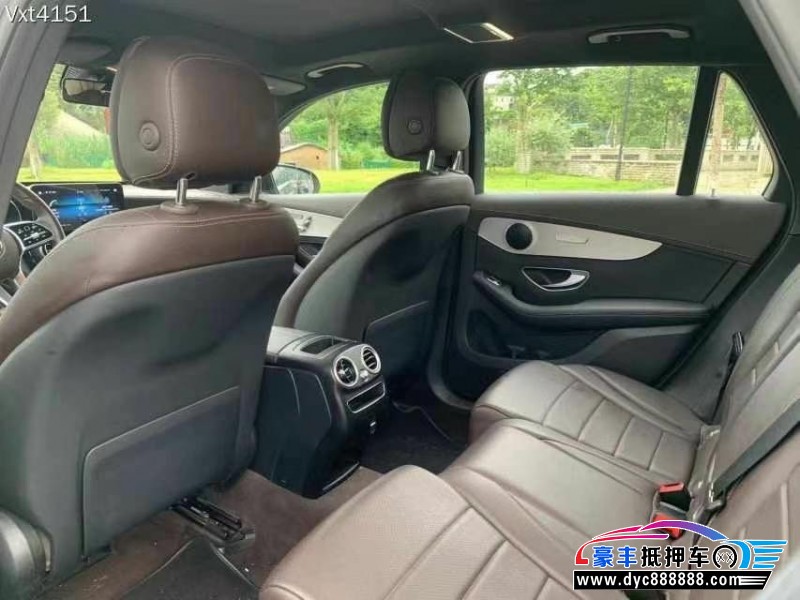 22年奔驰GLC轿车抵押车出售