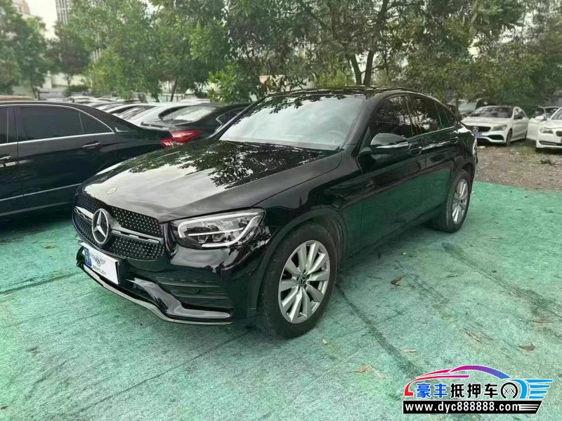 21年奔驰GLC轿车抵押车出售