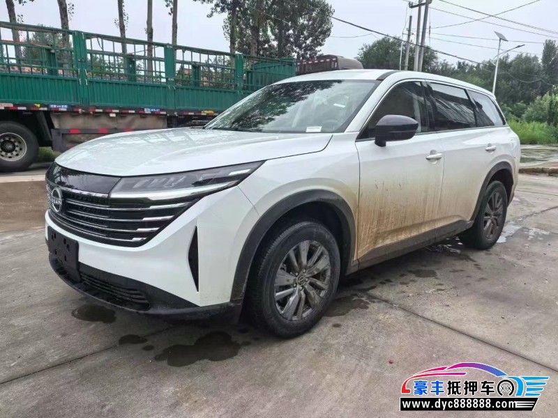 24年日产探陆轿车抵押车出售