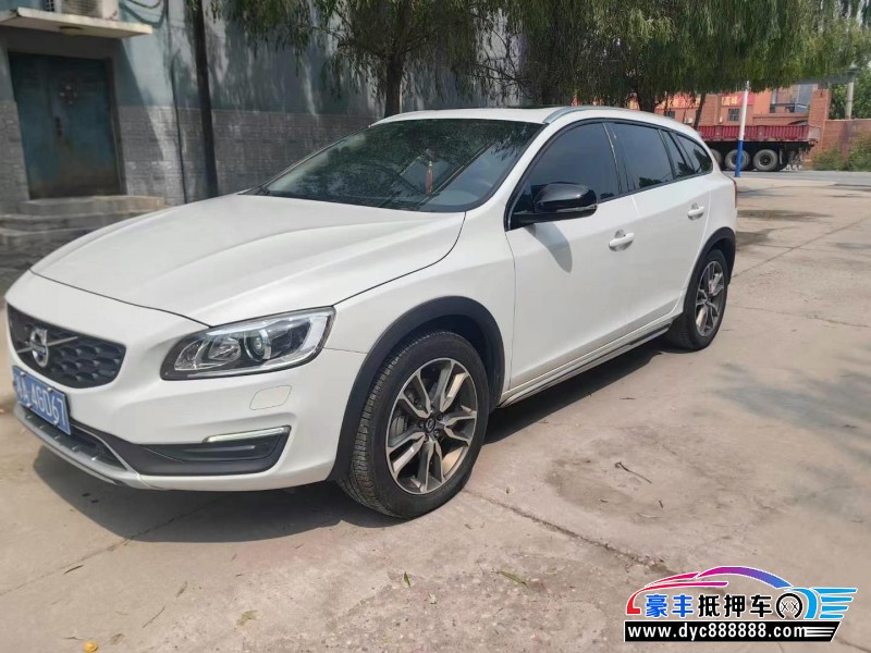 17年沃尔沃V60轿车抵押车出售
