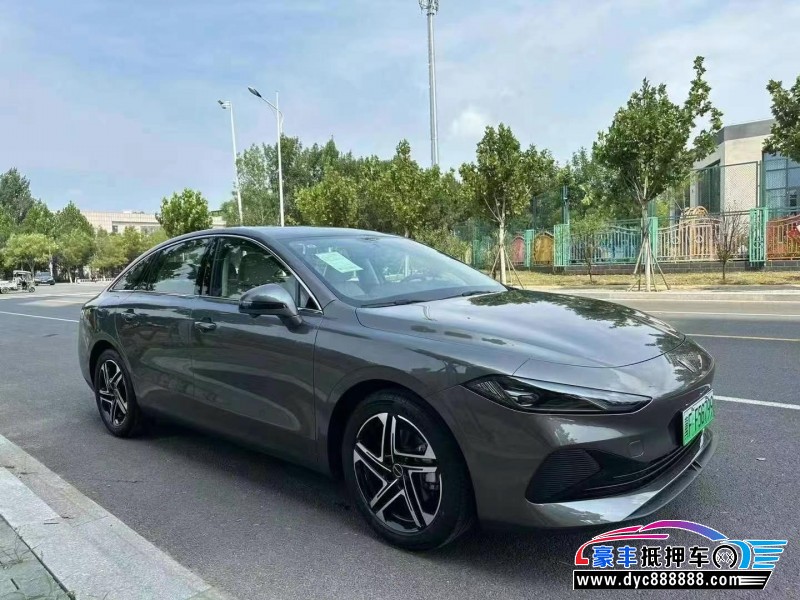 24年荣威D7轿车抵押车出售