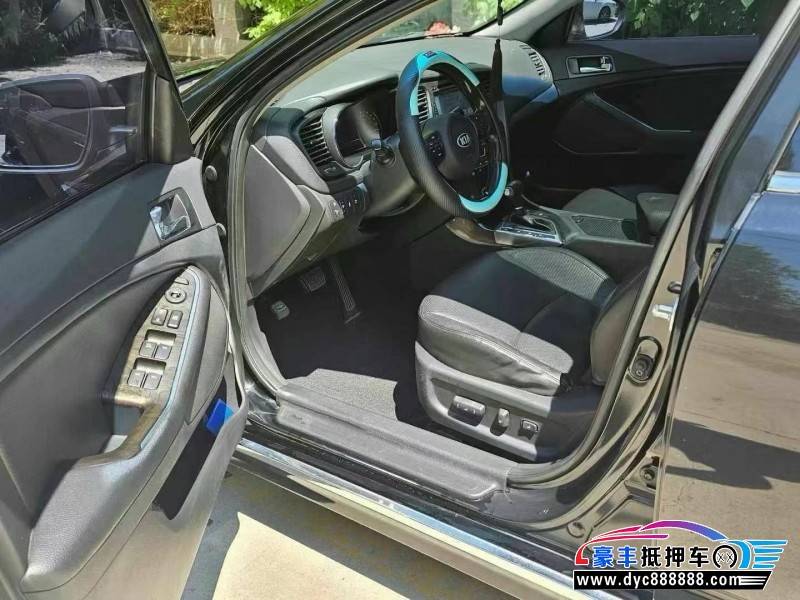 15年起亚K5轿车抵押车出售