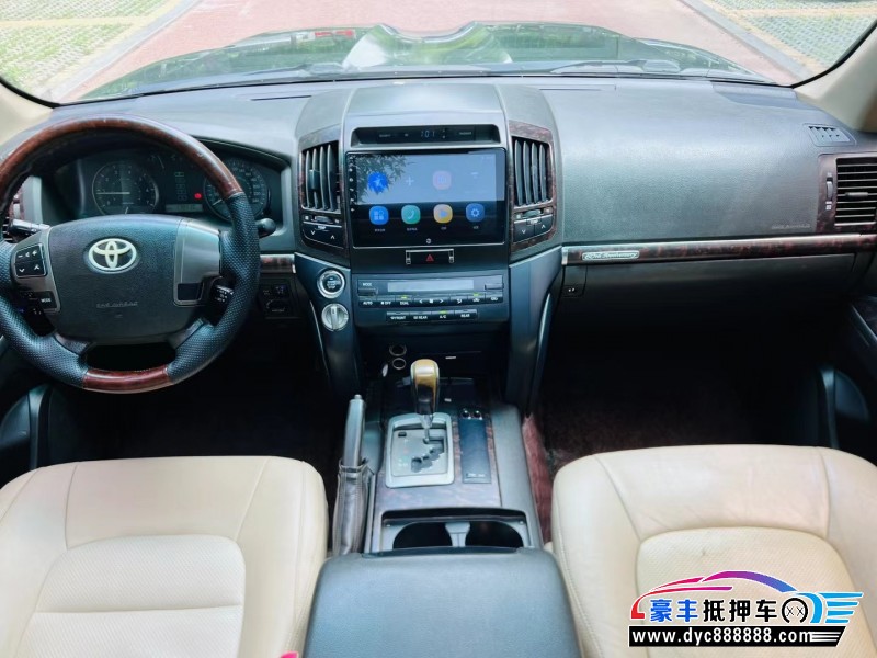 12年丰田兰德酷路泽（陆巡）轿车抵押车出售