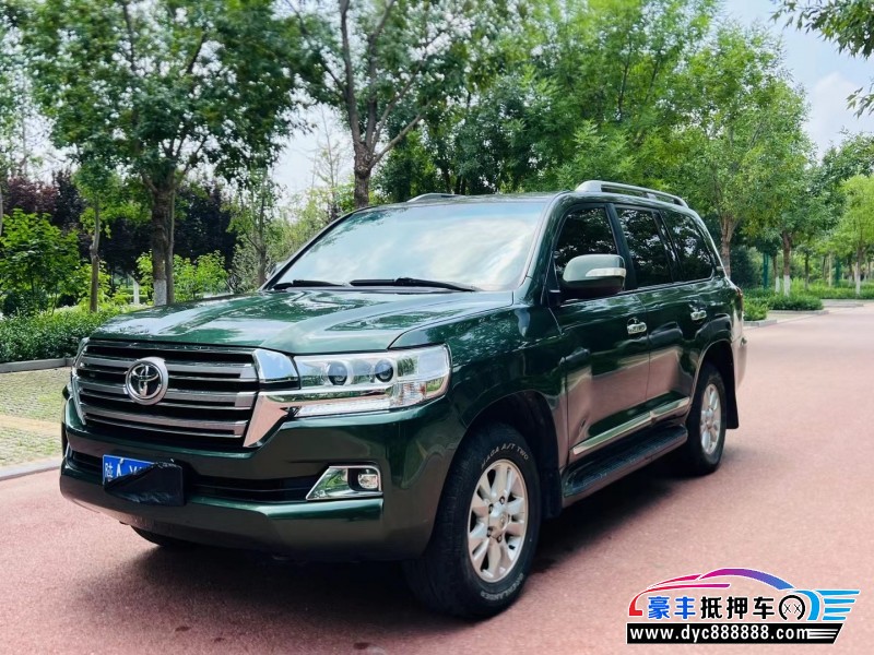 12年丰田兰德酷路泽（陆巡）轿车抵押车出售