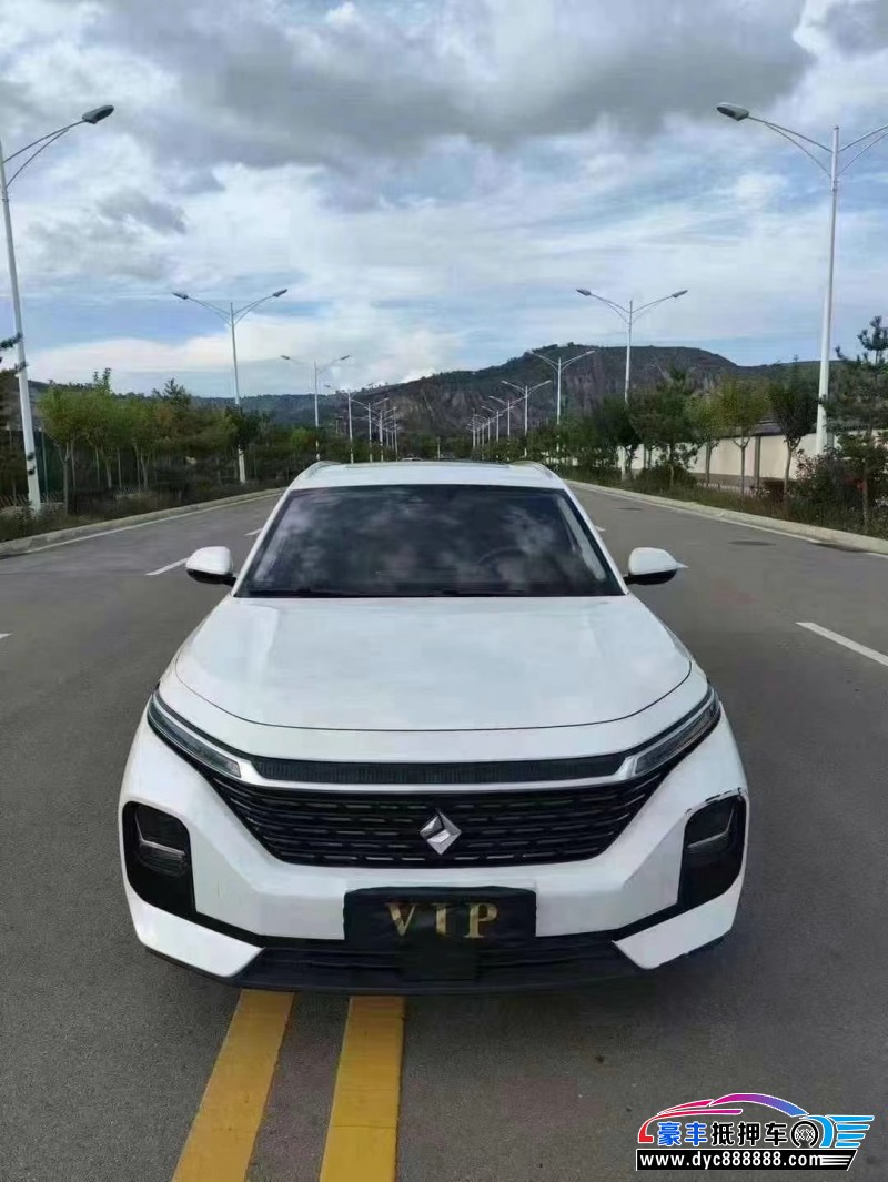 23年宝骏vallia轿车抵押车出售