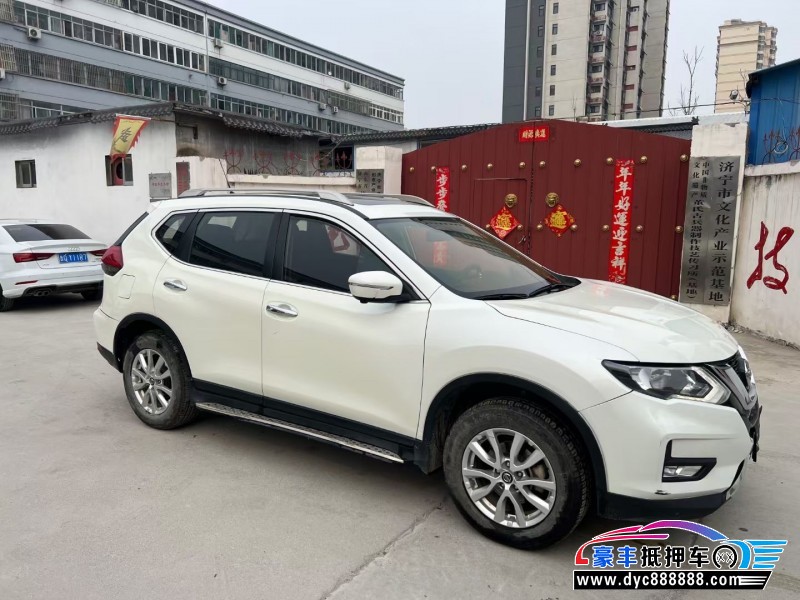 18年日产奇骏轿车抵押车出售