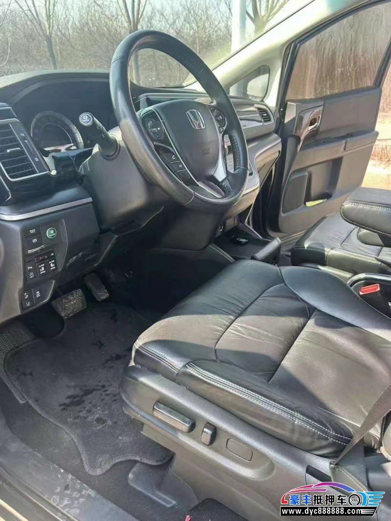19年本田艾力绅轿车抵押车出售