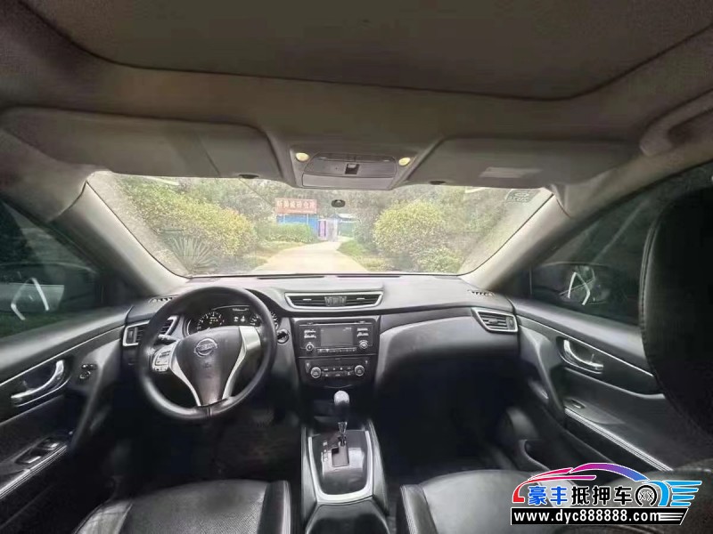 15年日产奇骏轿车抵押车出售