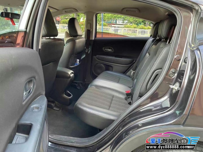 18年本田缤智轿车抵押车出售