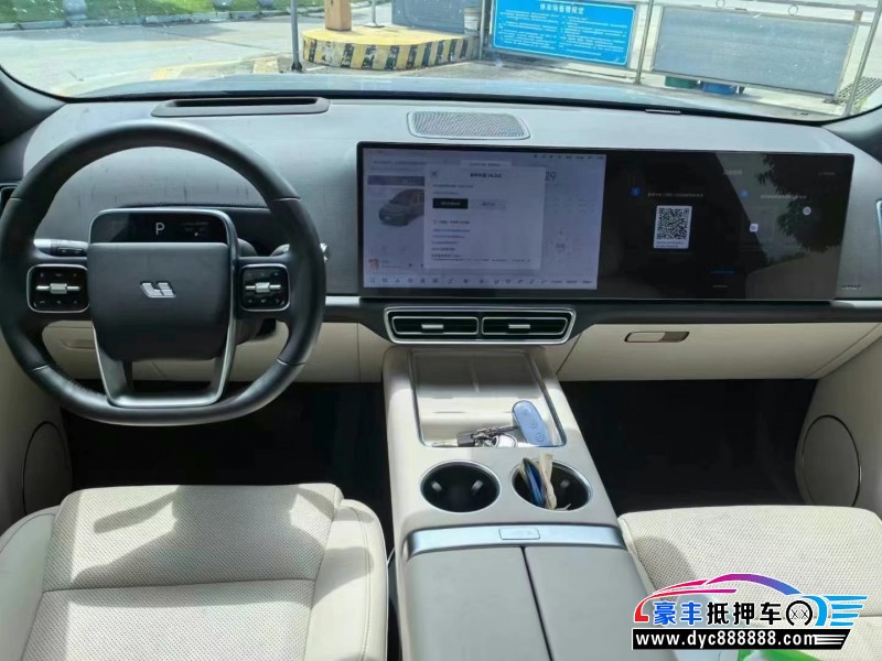 23年理想L8轿车抵押车出售