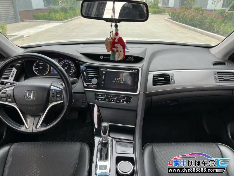 16年本田思铂睿轿车抵押车出售