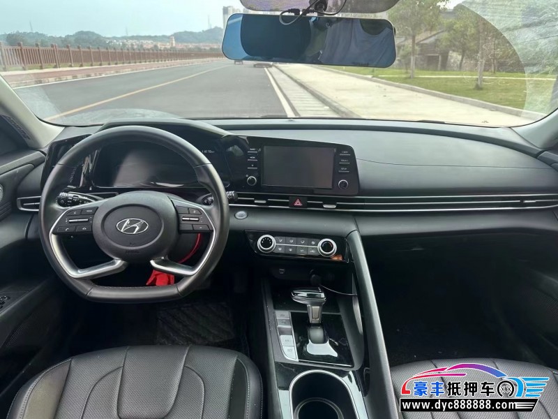 21年现代伊兰特轿车抵押车出售