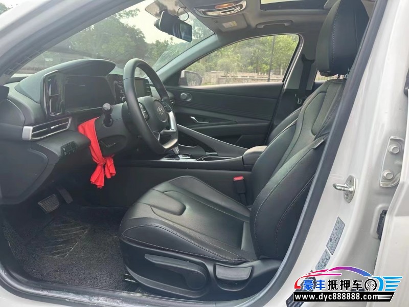 21年现代伊兰特轿车抵押车出售