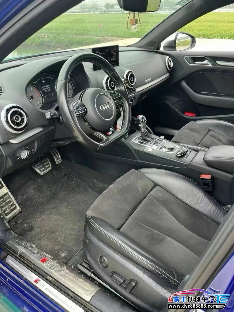 17年奥迪S3轿车抵押车出售