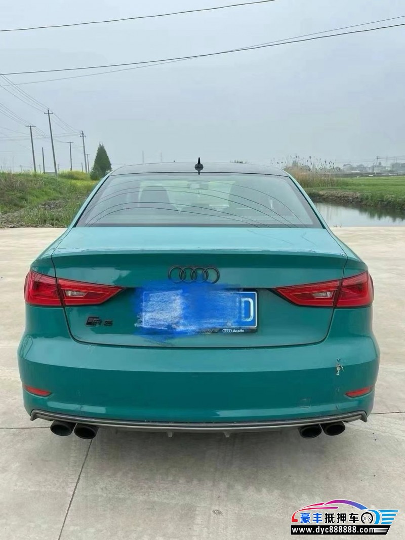 17年奥迪S3轿车抵押车出售