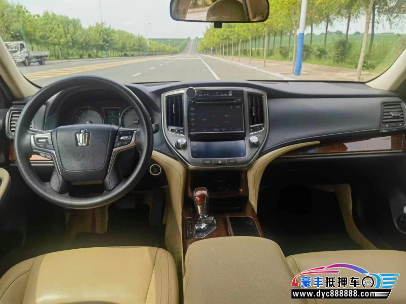 16年丰田皇冠(进口)轿车抵押车出售