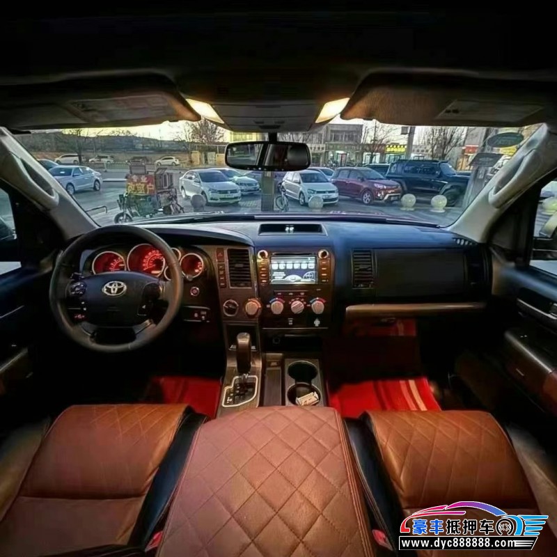 13年丰田坦途轿车抵押车出售