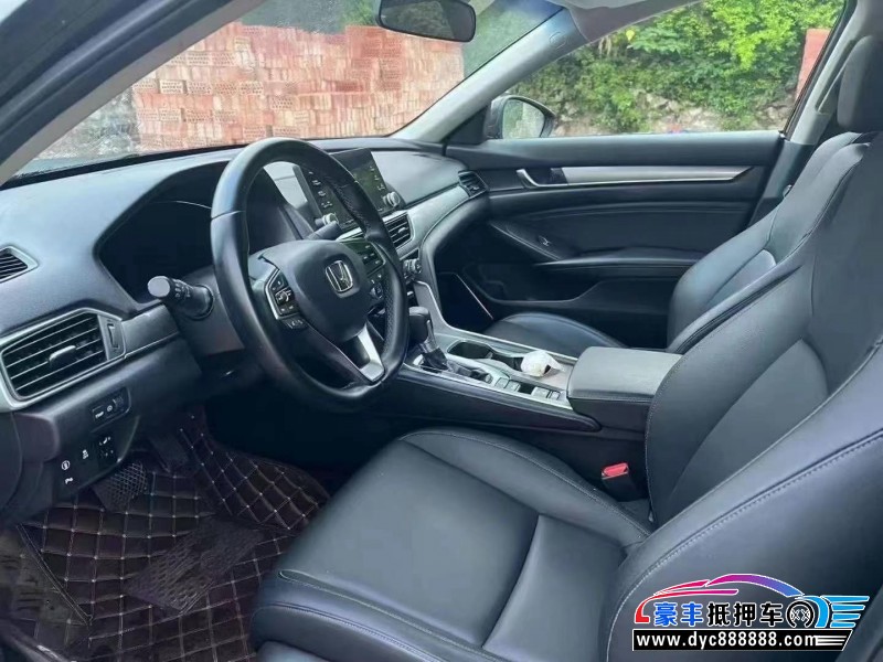 19年本田雅阁轿车抵押车出售