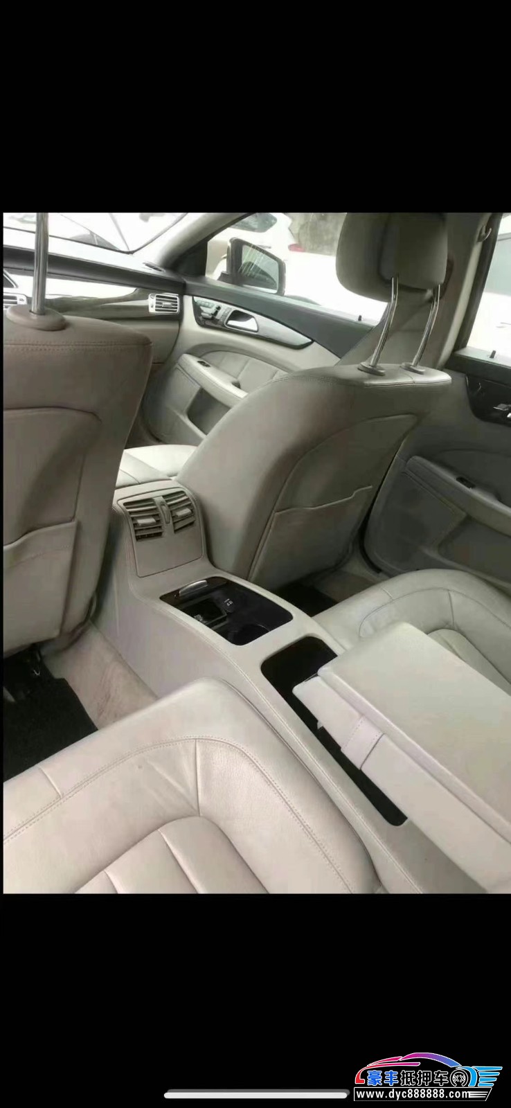 12年奔驰CLS轿车抵押车出售