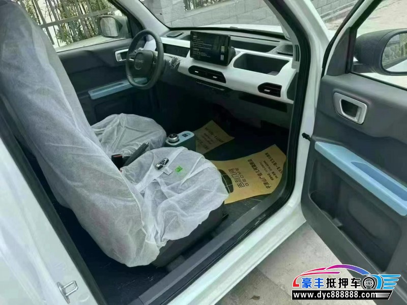 24年吉利熊猫轿车抵押车出售