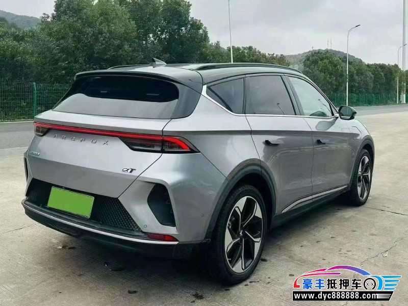 23年极狐阿尔法T轿车抵押车出售