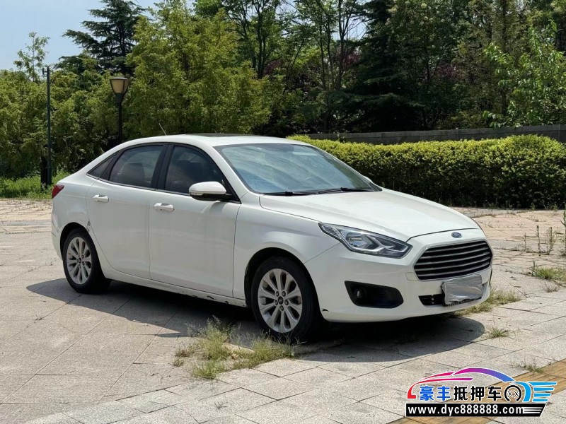 18年福特福睿斯轿车抵押车出售