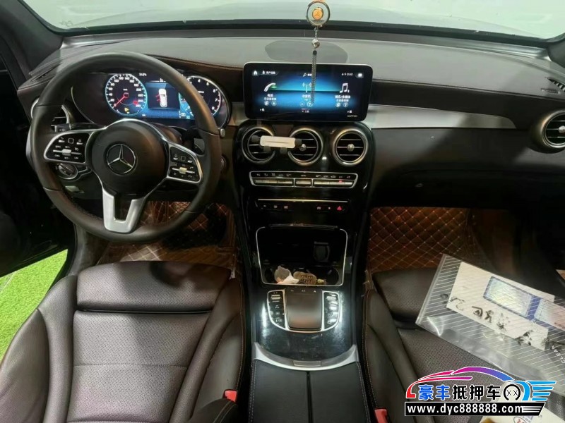 21年奔驰GLC轿车抵押车出售