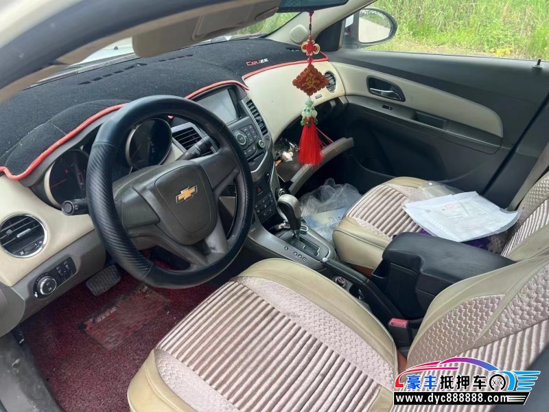 15年雪佛兰科鲁兹轿车抵押车出售