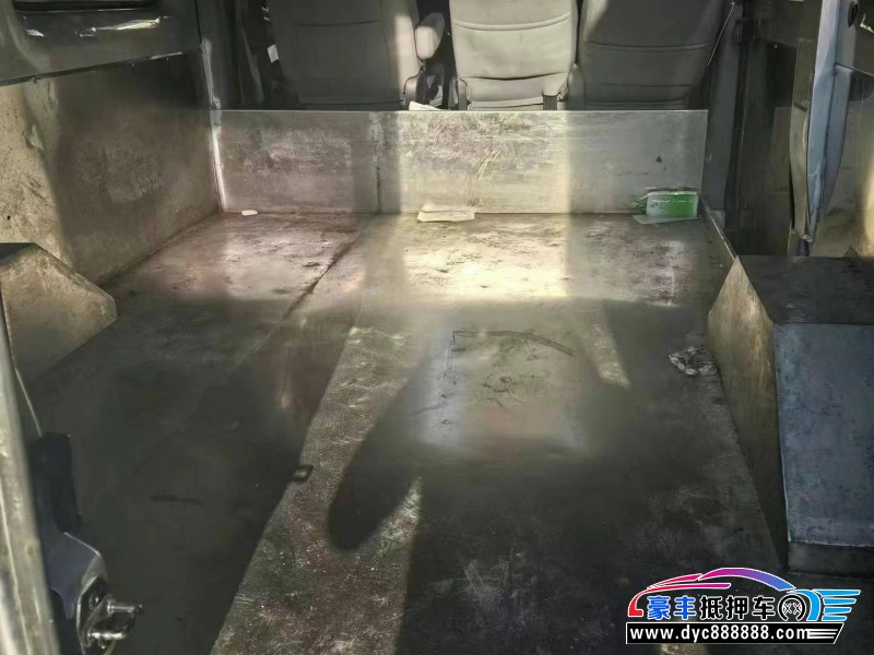 21年福田图雅诺轿车抵押车出售