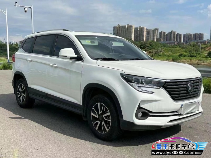 23年东风风行T5轿车抵押车出售