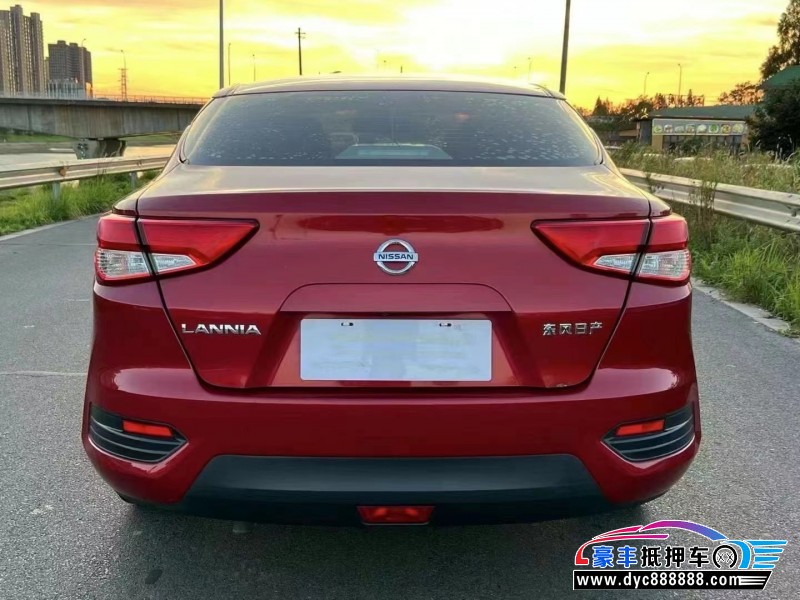 19年日产蓝鸟轿车抵押车出售